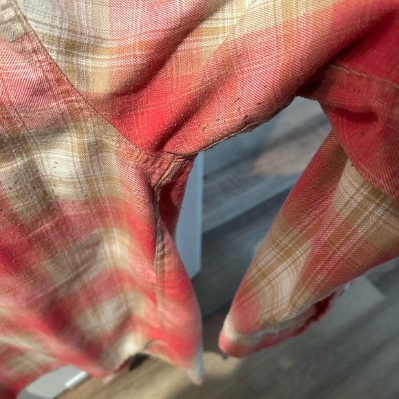 Urban Outfitters pink flannel - Picture 3 of 5